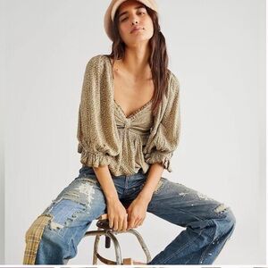 Free People Brittnee Print Smocked Peplum Puff Sleeve Cropped Top XS Tan Floral